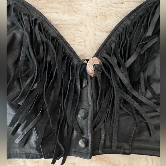 Hillside Leather vintage fringe halter crop top - Picture 3 of 7